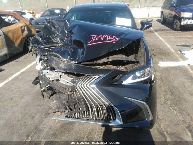 2020 Lexus ES, VIN: 58ADZ1B13LU065140