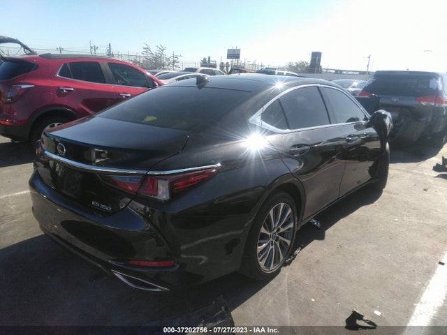 2020 Lexus ES, VIN: 58ADZ1B13LU065140
