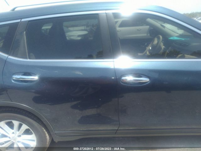 KNMAT2MT0FP571516 Nissan ROGUE SV