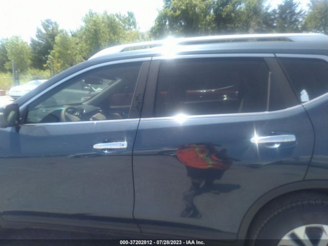 KNMAT2MT0FP571516 Nissan ROGUE SV