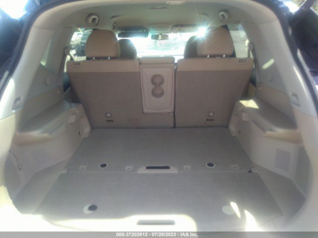 KNMAT2MT0FP571516 Nissan ROGUE SV