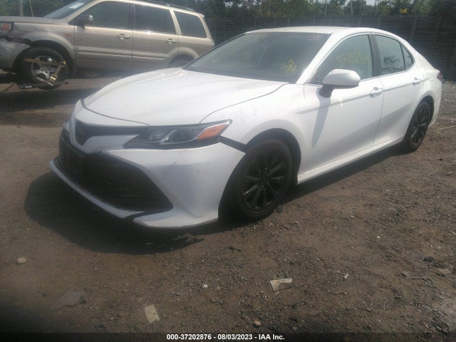 Toyota CAMRY LE 2020 4T1C11AK6LU990242 Image 2