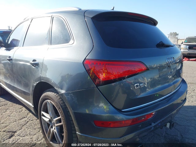 WA1LFAFP7FA104827 Audi Q5 Premium Plus