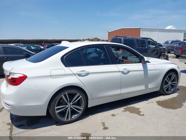 BMW 3 Series 320i 2018 WBA8E1G50JNU92137 Image 13