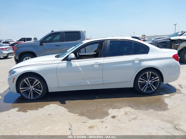 BMW 3 Series 320i 2018 WBA8E1G50JNU92137 Image 14