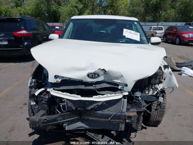 KNDJN2A21F7137269 KIA Soul Base