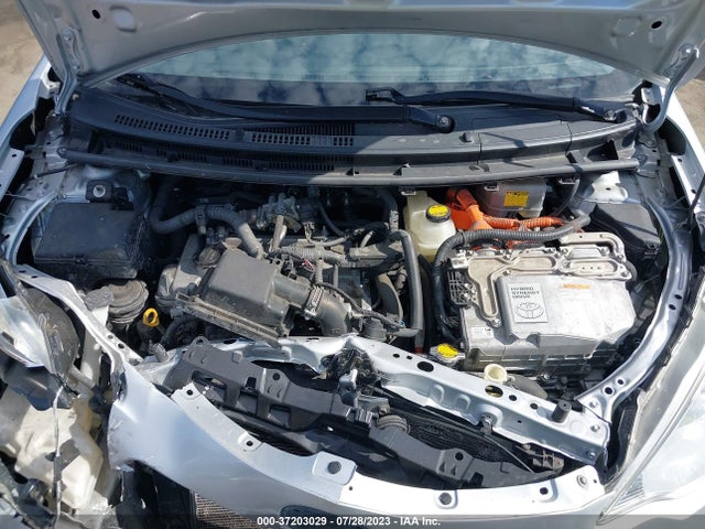 Toyota Prius C One/three/two/four 2014 JTDKDTB30E1085655 Image 10