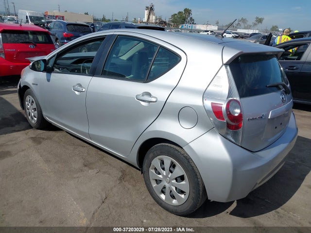 Toyota Prius C One/three/two/four 2014 JTDKDTB30E1085655 Image 3