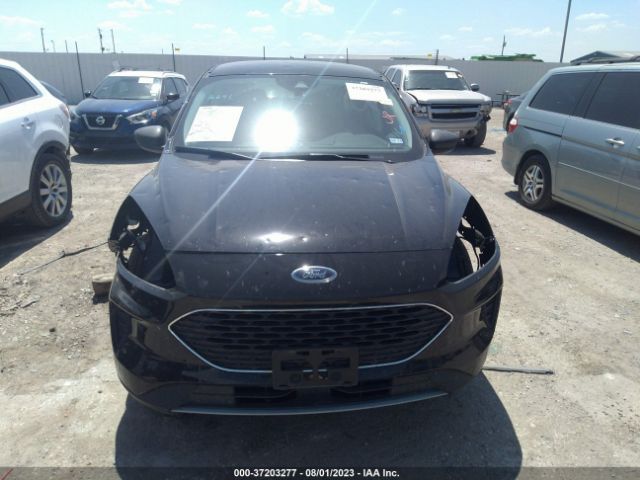 1FMCU0G66NUB55319 Ford ESCAPE SE