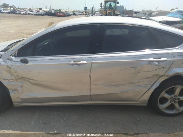 2016 FORD FUSION SE VIN: 3FA6P0HD0GR148730
