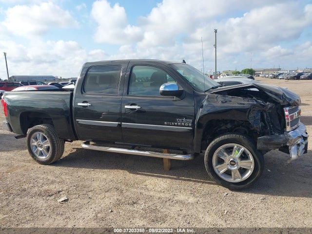 2013 CHEVROLET SILVERADO 1500 LT VIN: 3GCPCSE02DG369857
