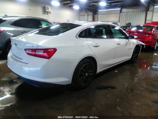 Chevrolet MALIBU LT 2018 1G1ZD5ST2JF130319 Image 4