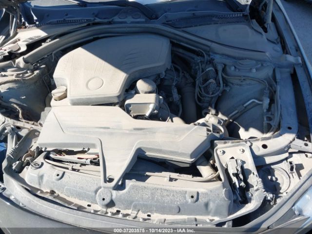 WBA8A9C52HK619997 BMW 3 Series 320i