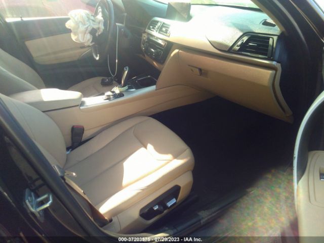 WBA8A9C52HK619997 BMW 3 Series 320i