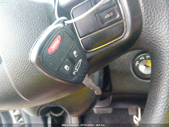 1C3CDZAB5EN165790 Dodge AVENGER SE