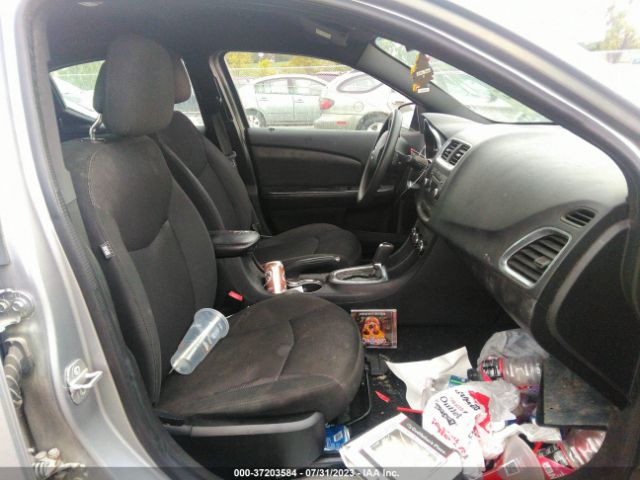 1C3CDZAB5EN165790 Dodge AVENGER SE