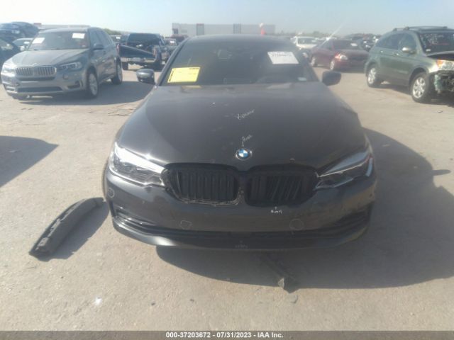 WBAJE5C3XHG914409 BMW 5 Series 540i