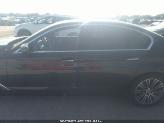 WBAJE5C3XHG914409 BMW 5 Series 540i