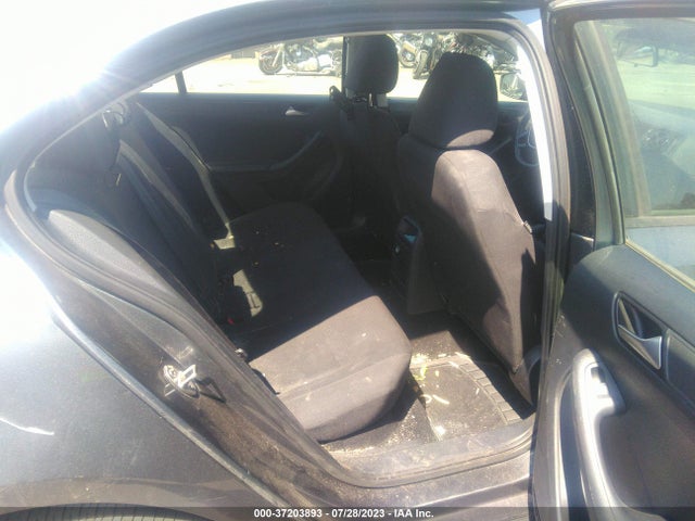 3VW2K7AJ6FM332675 Volkswagen Jetta Sedan 2.0l S