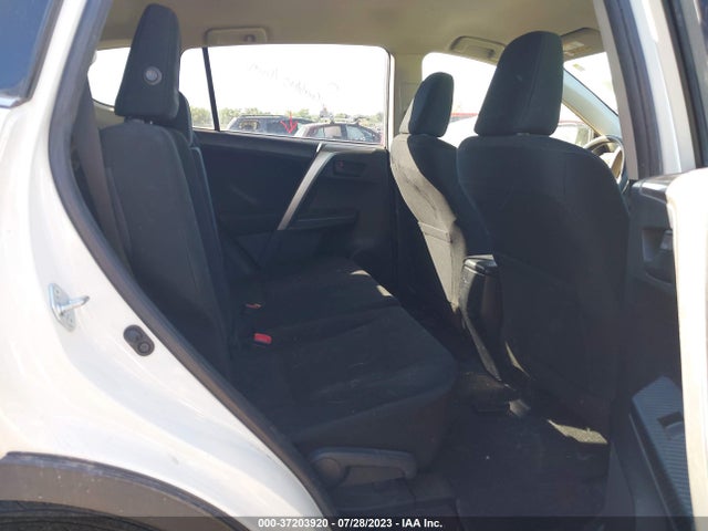 Toyota RAV4 LE 2014 JTMZFREV6EJ001234 Image 8