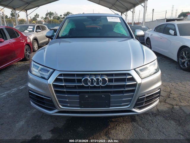 WA1BNAFY5J2207738 Audi Q5 Premium Plus
