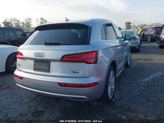 WA1BNAFY5J2207738 Audi Q5 Premium Plus