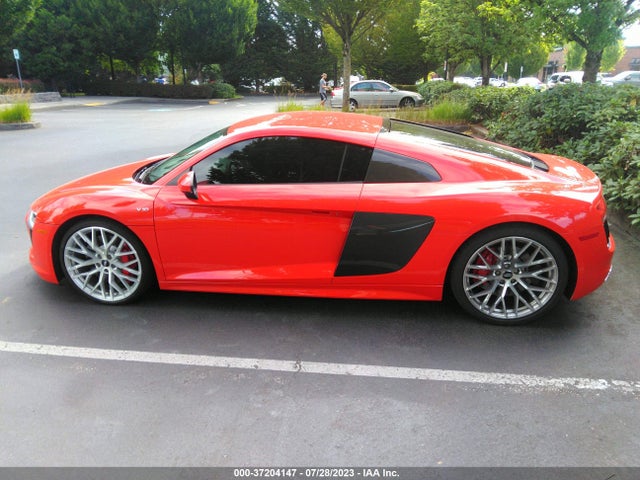 2017 Audi R8, VIN: WUAEAAFXXH7905106