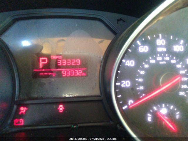 KNDMB5C13F6050393 KIA SEDONA LX