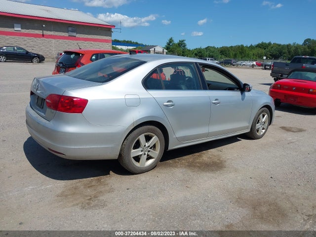 3VWLL7AJ4EM419538 Volkswagen Jetta Sedan Tdi W/premium