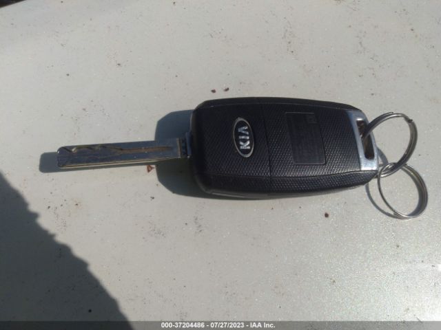 KNADM4A37H6025005 KIA RIO LX