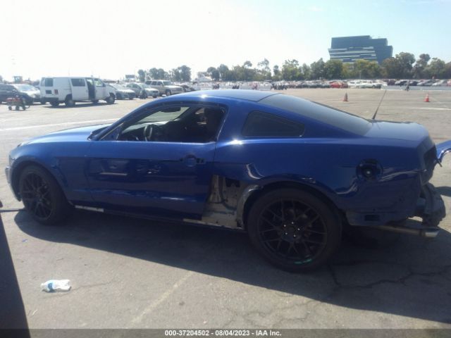 1ZVBP8AM0E5266176 Ford Mustang V6