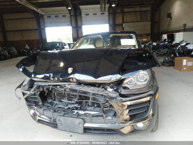 2016 PORSCHE MACAN S VIN: WP1AB2A50GLB50685