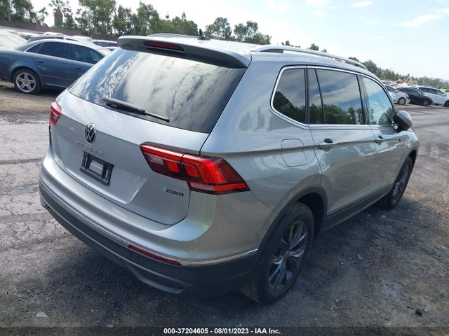 3VV2B7AX4PM023684 Volkswagen TIGUAN SE