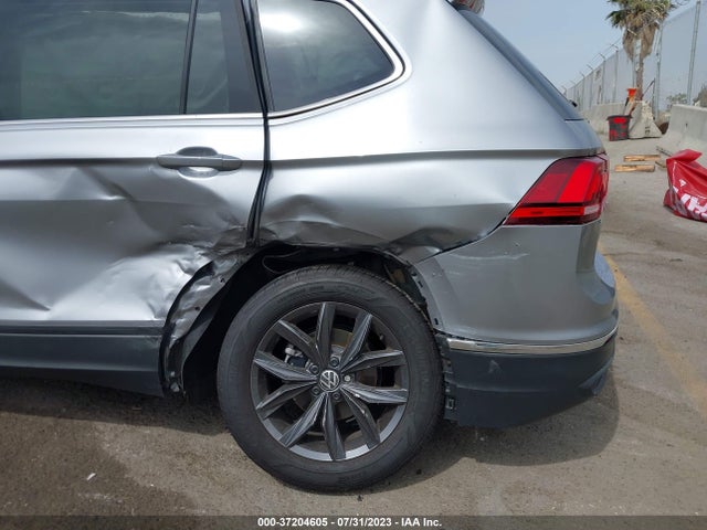 3VV2B7AX4PM023684 Volkswagen TIGUAN SE
