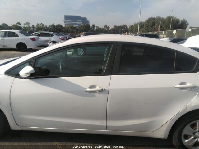 3KPFL4A75HE051095 KIA FORTE LX