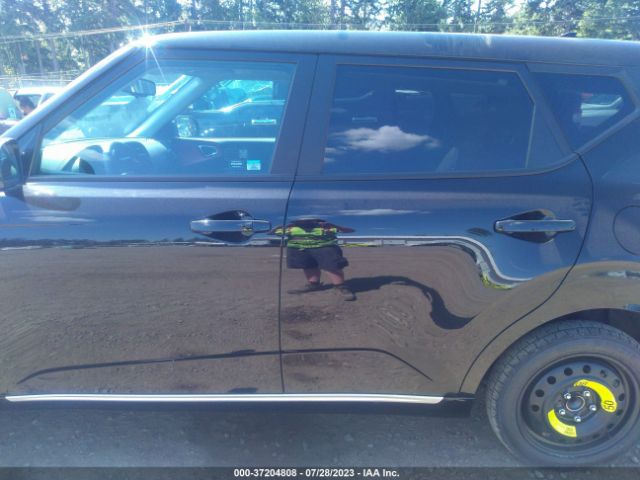 KNDJ53AU3P7842518 KIA Soul Gt-line