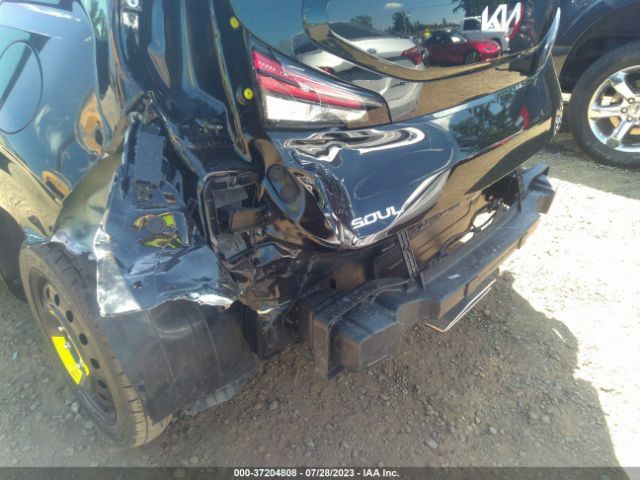KNDJ53AU3P7842518 KIA Soul Gt-line