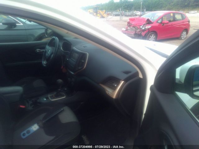 1C4PJMCB1EW107210 Jeep Cherokee Latitude
