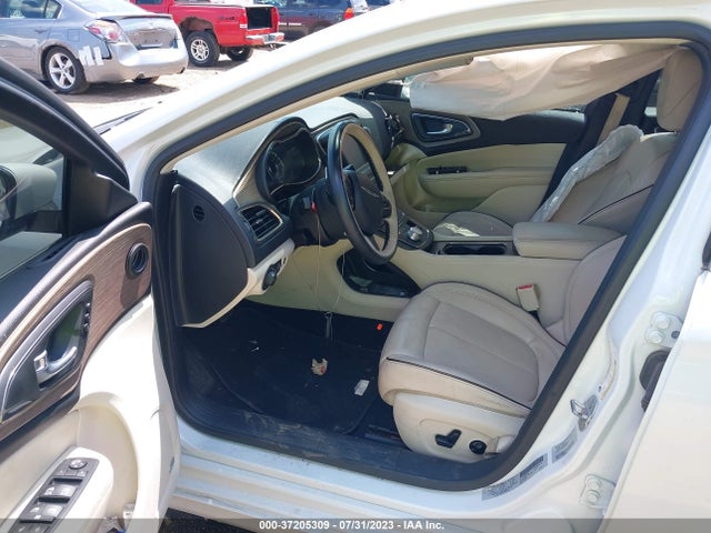 1C3CCCEG5FN553691 Chrysler 200 C