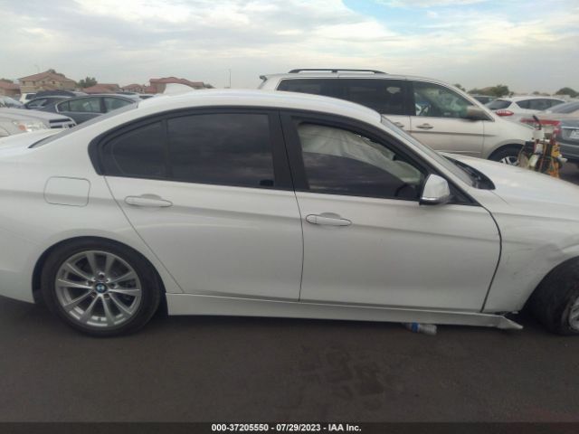 WBA8E1G33HNU17330 BMW 3 Series 320i