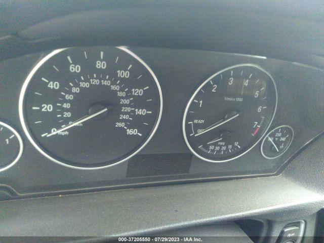 WBA8E1G33HNU17330 BMW 3 Series 320i