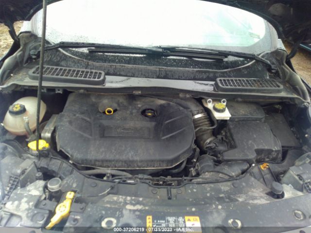 1FMCU0J96HUA09462 Ford Escape Titanium
