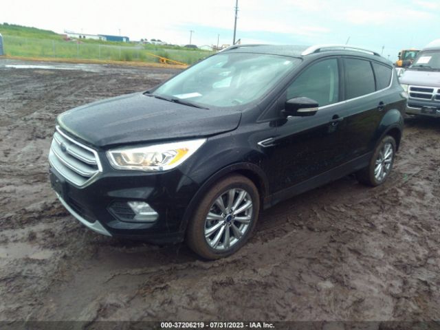 1FMCU0J96HUA09462 Ford Escape Titanium