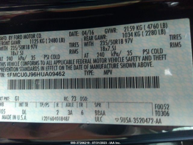 1FMCU0J96HUA09462 Ford Escape Titanium