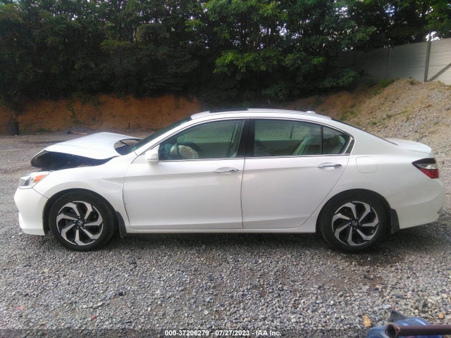 2016 HONDA ACCORD SEDAN EX-L VIN: 1HGCR3F85GA016802