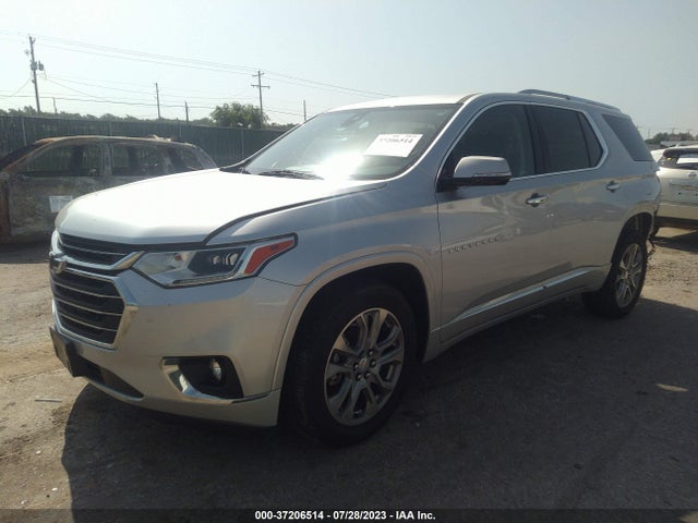 Chevrolet Traverse Premier 2018 1GNERKKW5JJ123434 Image 2