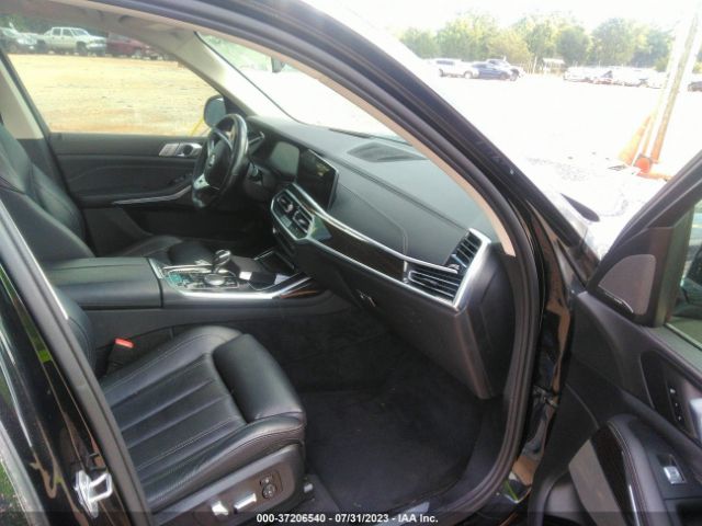 2021 BMW X7 5UXCW2C01M9D78270 Photo 4