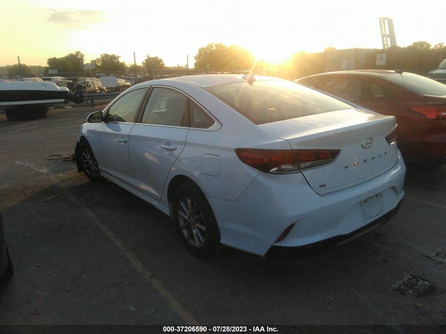 Hyundai SONATA SE 2018 5NPE24AF2JH661334 Image 3