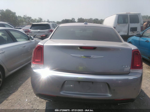 2C3CCAEG0JH301630 Chrysler 300 Limited