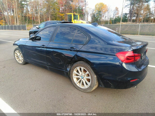 BMW 3 Series 320i 2016 WBA8E1G52GNU11986 Image 3